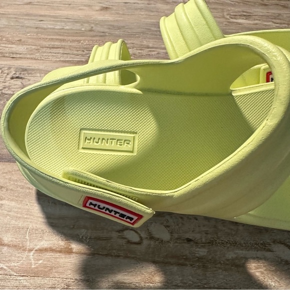 Hunter Slingback Sandal Size 10 Zesty Yellow Unisex Chunky Summer Wear NWOT - Picture 7 of 8